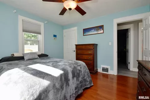 402 Hamilton St, Washington, IL 61571 photo 17