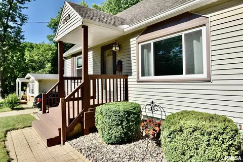 402 Hamilton St, Washington, IL 61571 photo 42