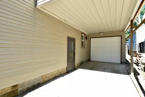 402 Hamilton St, Washington, IL 61571 photo 43
