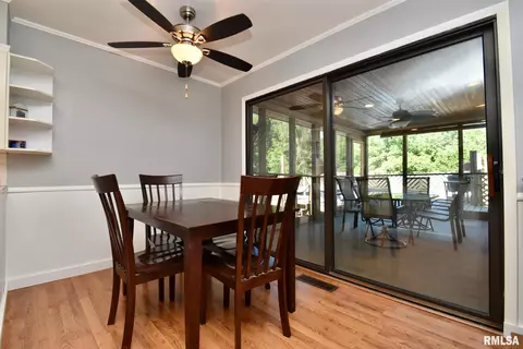 402 Hamilton St, Washington, IL 61571 photo 3