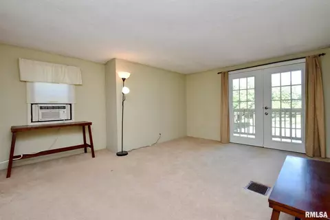 402 Hamilton St, Washington, IL 61571 photo 12