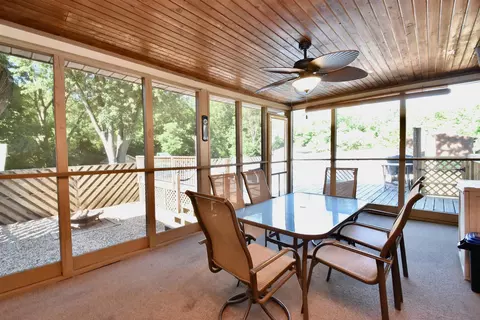 402 Hamilton St, Washington, IL 61571 photo 4