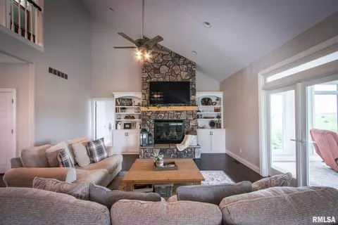 380 Grebner Rd, Metamora, IL 61548 photo 11