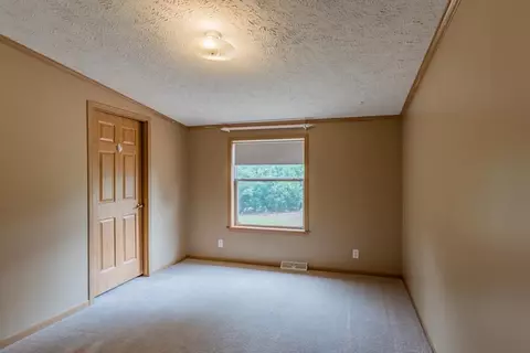 8250 Desutter Rd, Manito, IL 61546 photo 16