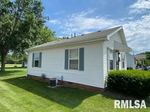 1024 E Oak St, Macomb, IL 61455 photo 6