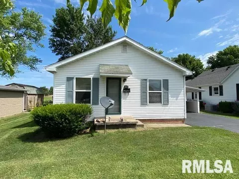 1024 E Oak St, Macomb, IL 61455 photo 3