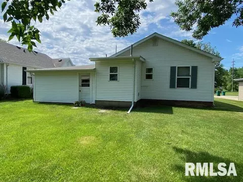 1024 E Oak St, Macomb, IL 61455 photo 7