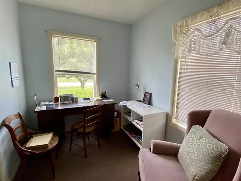 1024 E Oak St, Macomb, IL 61455 photo 18