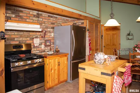 4906 E Hart Ln, Chillicothe, IL 61523 photo 4