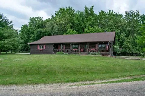 4906 E Hart Ln, Chillicothe, IL 61523 photo 1