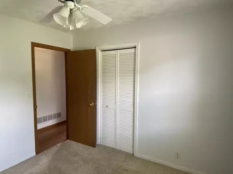 1597 E Myrtle St, Canton, IL 61520 photo 27