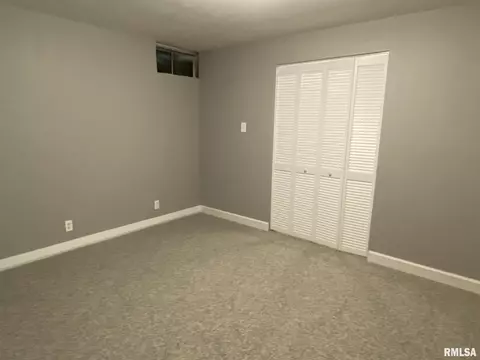 1597 E Myrtle St, Canton, IL 61520 photo 34