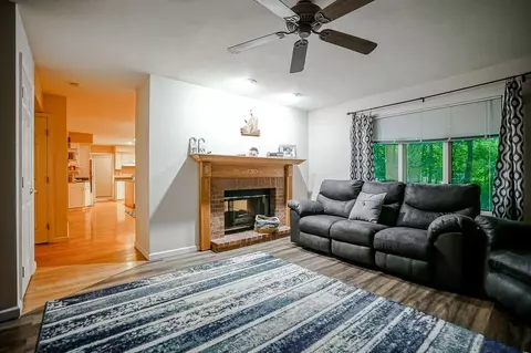 700 Bayside Dr, Germantown Hills, IL 61548 photo 12