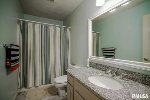 700 Bayside Dr, Germantown Hills, IL 61548 photo 29