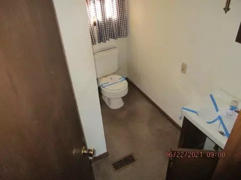 914 Elm St, Canton, IL 61520 photo 11