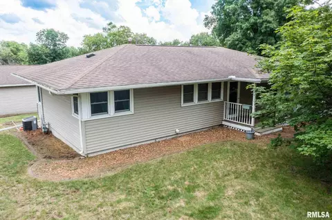 200 N Sunset Dr, Manito, IL 61546 photo 9