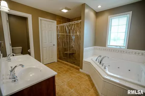 8023 W Thorngate Dr, Mapleton, IL 61547 photo 23