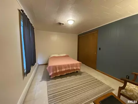 232 N Verzel Dr, Macomb, IL 61455 photo 23