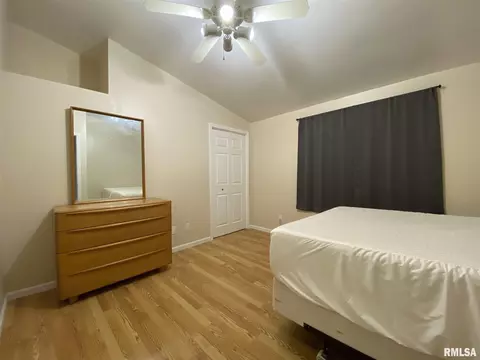 232 N Verzel Dr, Macomb, IL 61455 photo 16