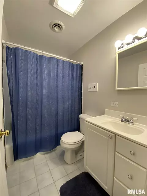232 N Verzel Dr, Macomb, IL 61455 photo 17