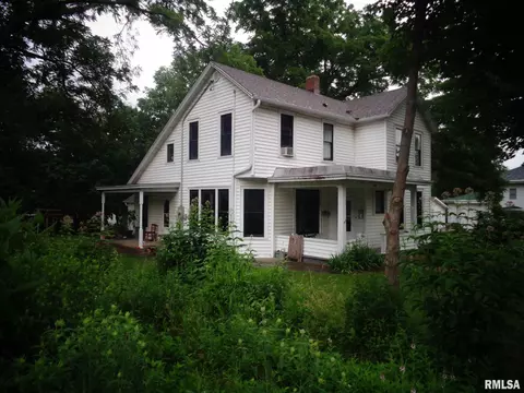 812 S Vennum St, Eureka, IL 61530 photo 1