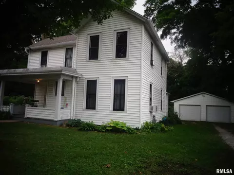 812 S Vennum St, Eureka, IL 61530 photo 3