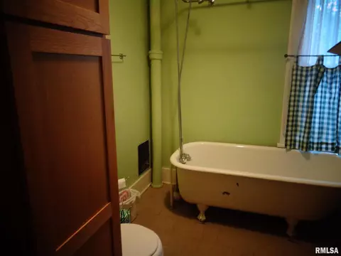 812 S Vennum St, Eureka, IL 61530 photo 31