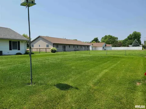 335 Stonegate Dr, Canton, IL 61520 photo 33