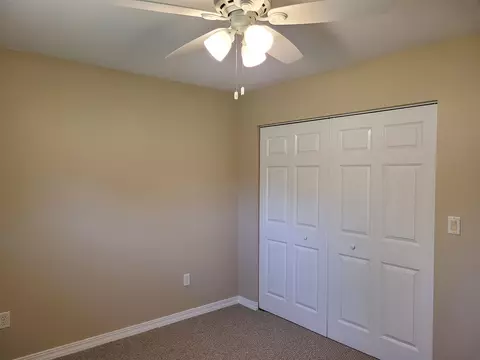 335 Stonegate Dr, Canton, IL 61520 photo 21