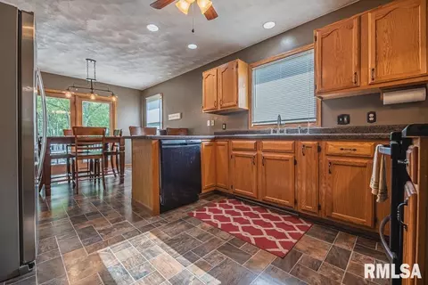 9447 W Guinivere Dr, Mapleton, IL 61547 photo 17