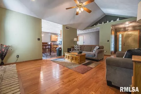 9447 W Guinivere Dr, Mapleton, IL 61547 photo 13