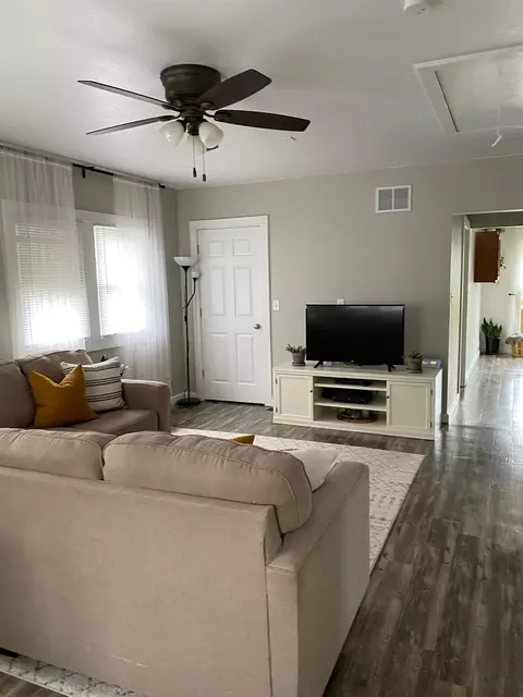 1401 E Beach St, Peoria, IL 61615 photo 11
