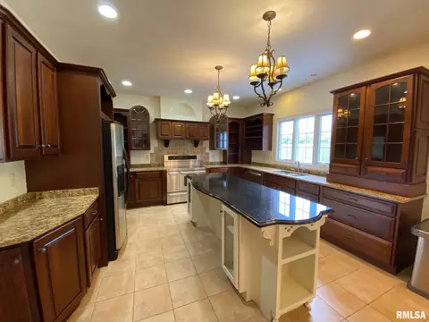 2201 W Pinnacle Dr, Dunlap, IL 61525 photo 14