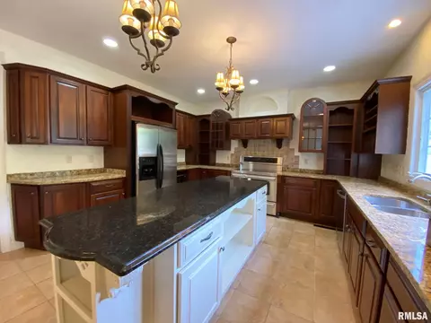 2201 W Pinnacle Dr, Dunlap, IL 61525 photo 13