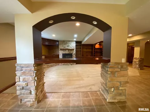 2201 W Pinnacle Dr, Dunlap, IL 61525 photo 31