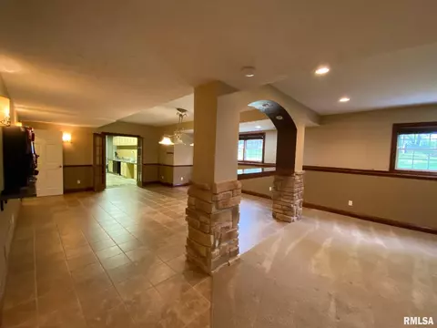 2201 W Pinnacle Dr, Dunlap, IL 61525 photo 32