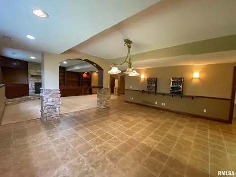 2201 W Pinnacle Dr, Dunlap, IL 61525 photo 29