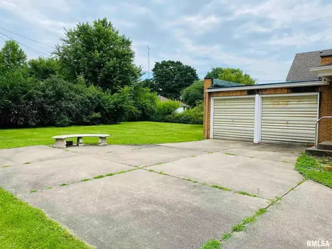 720 Beverly Ave, Macomb, IL 61455 photo 17