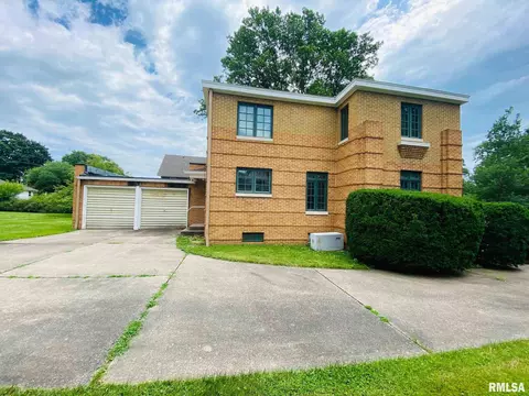 720 Beverly Ave, Macomb, IL 61455 photo 16