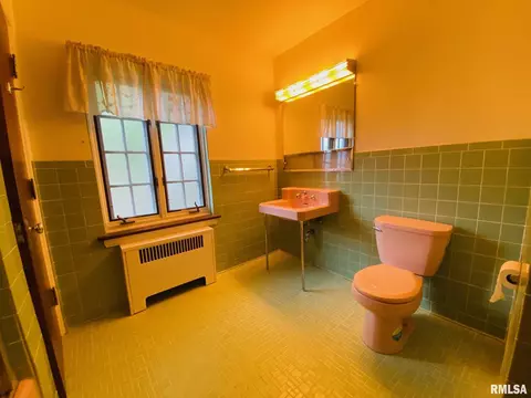 720 Beverly Ave, Macomb, IL 61455 photo 13