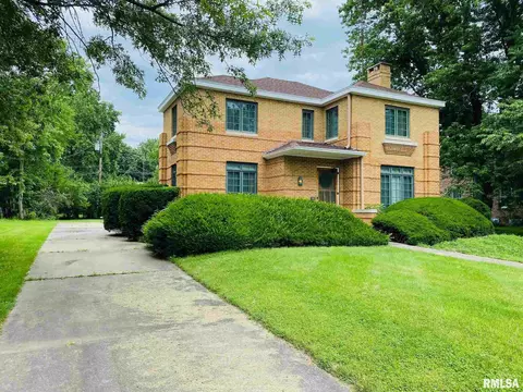 720 Beverly Ave, Macomb, IL 61455 photo 1