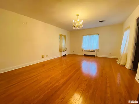 720 Beverly Ave, Macomb, IL 61455 photo 7