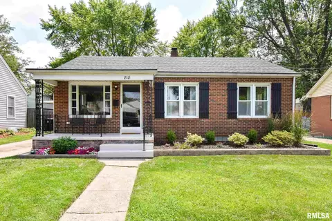 818 E Willcox Ave, Peoria, IL 61603 photo 1