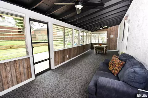 818 E Willcox Ave, Peoria, IL 61603 photo 22