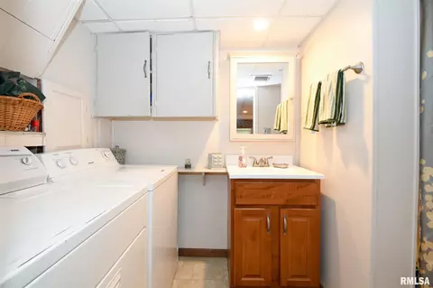 916 E Madison St, Morton, IL 61550 photo 33