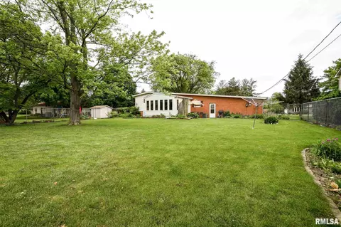 916 E Madison St, Morton, IL 61550 photo 43