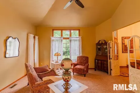 8801 W Pfeiffer Rd, Mapleton, IL 61547 photo 4
