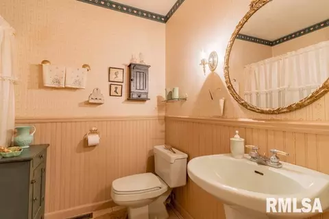 8801 W Pfeiffer Rd, Mapleton, IL 61547 photo 24