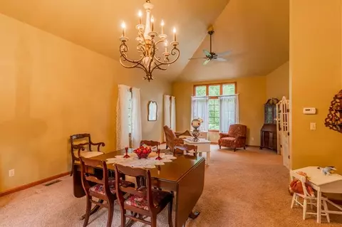 8801 W Pfeiffer Rd, Mapleton, IL 61547 photo 8