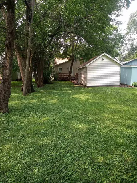 31 S 8th Ave, Canton, IL 61520 photo 4